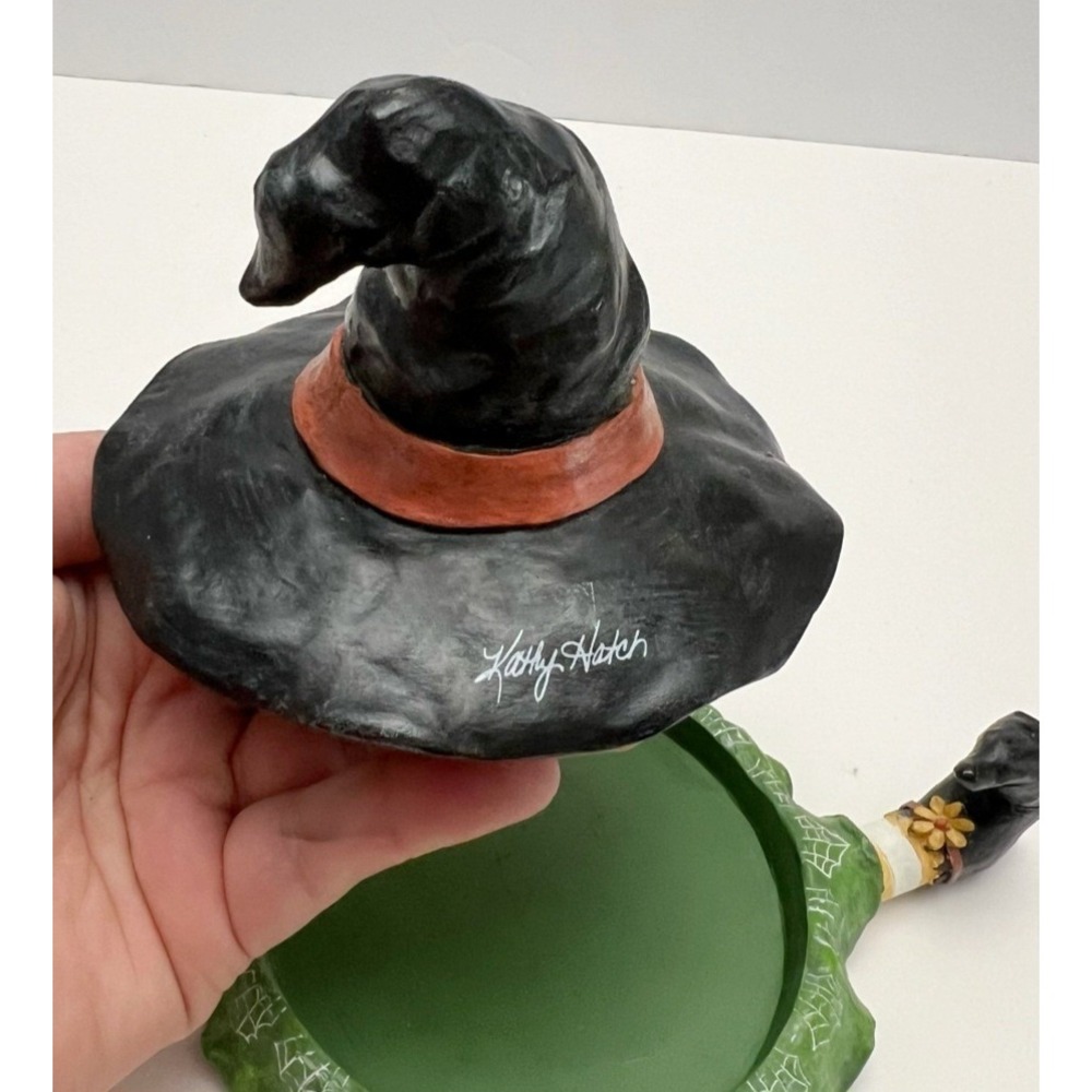 Kathy Hatch Witch Hat Candle Topper Base Feet Halloween 2001 Vintage Tag - Picture 6 of 9